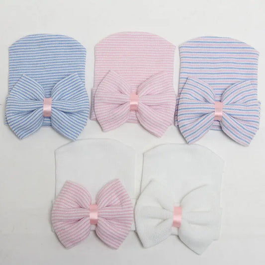 Bonnets bébé avec nœud