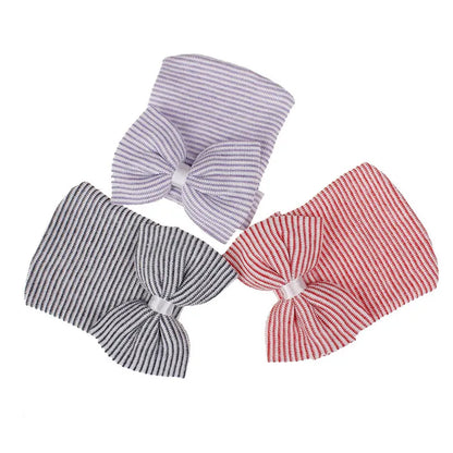 Bonnets bébé avec nœud