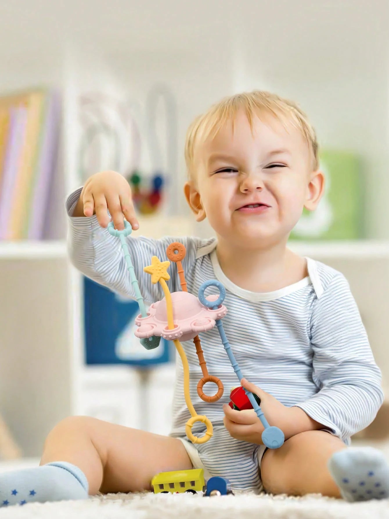 Jouet Sensoriel à Cordes — Éveil Motricité Bébé 6-18 mois