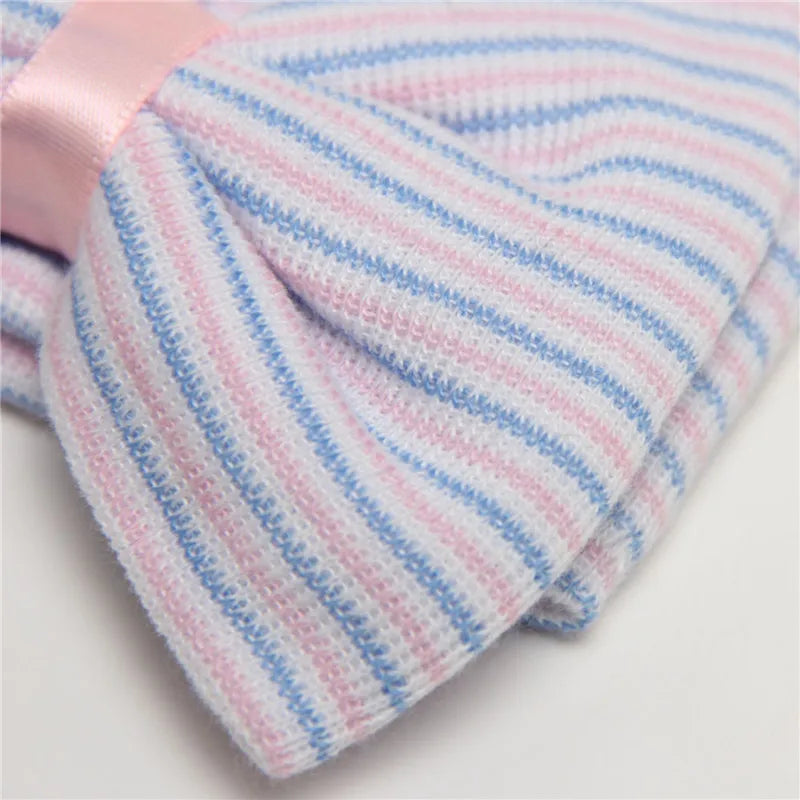 Bonnets bébé avec nœud