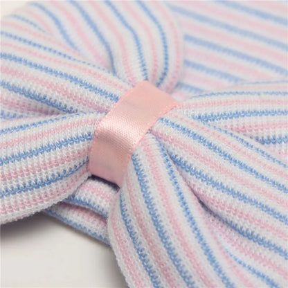 Bonnets bébé avec nœud