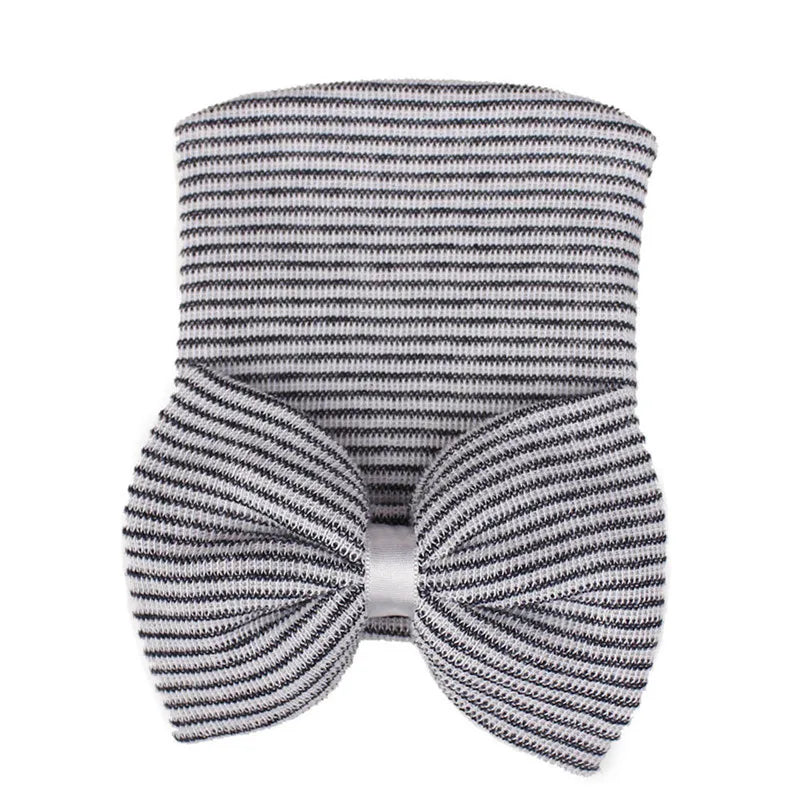 Bonnets bébé avec nœud